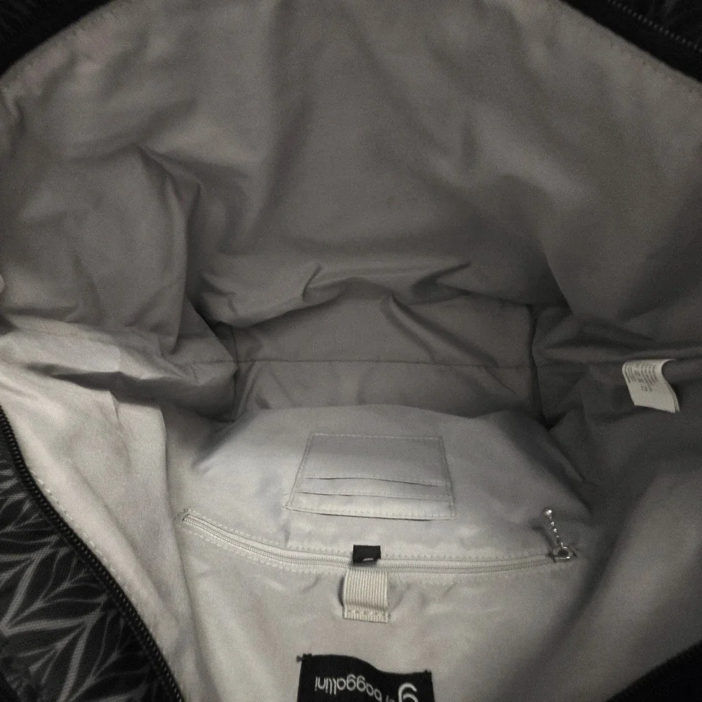 Baggallini tote bag